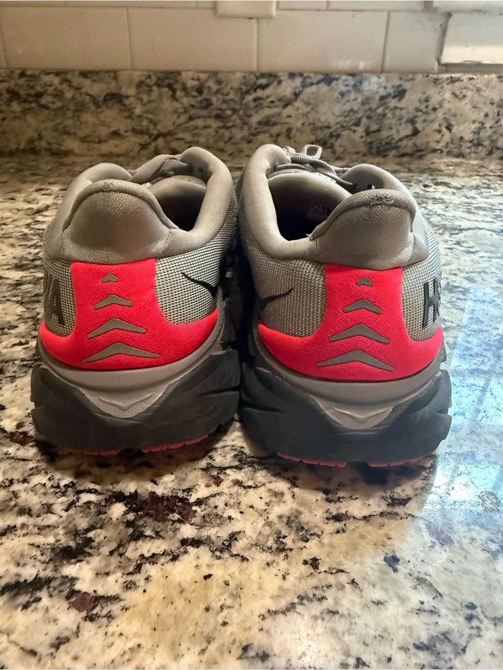 Hoka Clifton 8 Running Shoes Women’s 7 - Picture 3 of 11